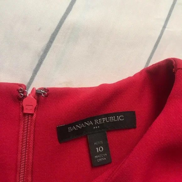 Beautiful dress - Picture 3 of 6